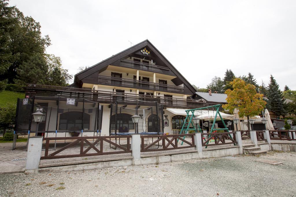 Sobe Krona Radovljica Exterior foto