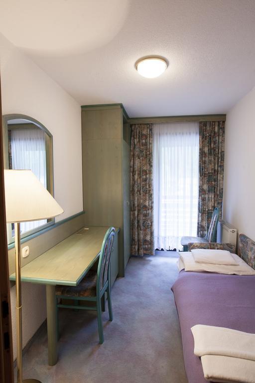 Sobe Krona Radovljica Zimmer foto